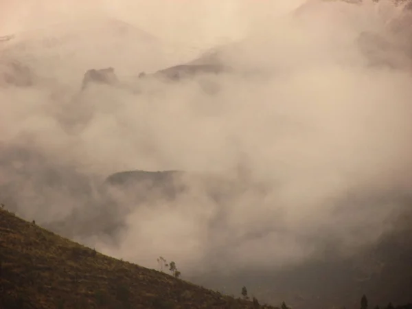 Βουνά Στο Φαράγγι Colca Αρεκίπα Περού — Φωτογραφία Αρχείου