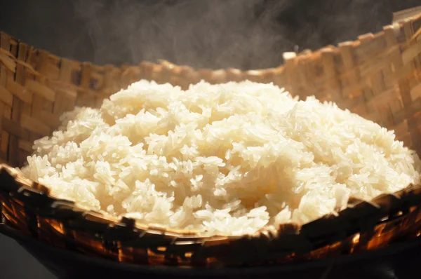 Klibbigt ris i trä ångbåt — Stockfoto