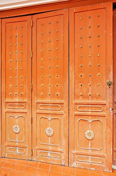 Ancient wooden folding doors — Stock Photo, Image