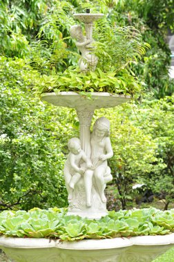 Beyaz çocuk Heykel Bahçe