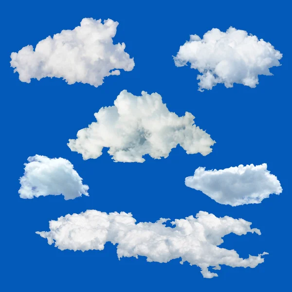 Reihe weißer Wolken — Stockfoto