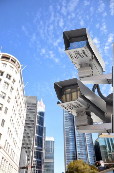 Kamery CCTV lub nadzoru w mieście — Zdjęcie stockowe
