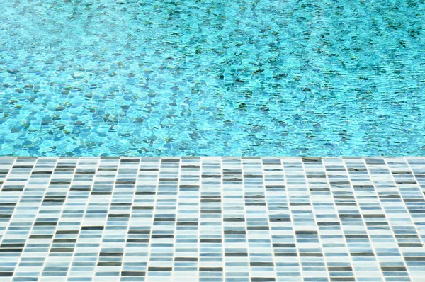 Agua en la piscina —  Fotos de Stock