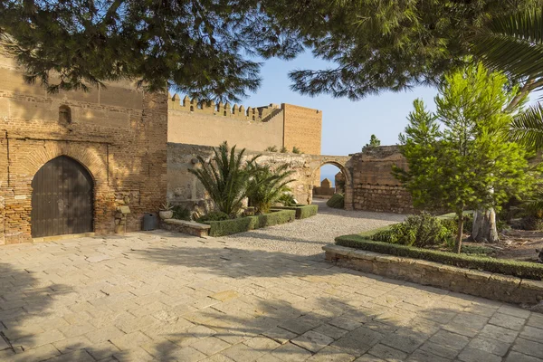 Gardens and fountains of La Alcazaba — Stock Photo, Image