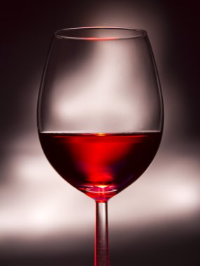 Glas kırmızı şarap