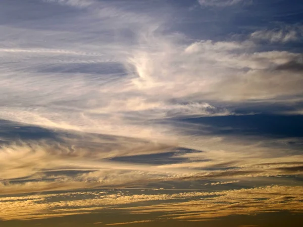 gökyüzü günbatımı