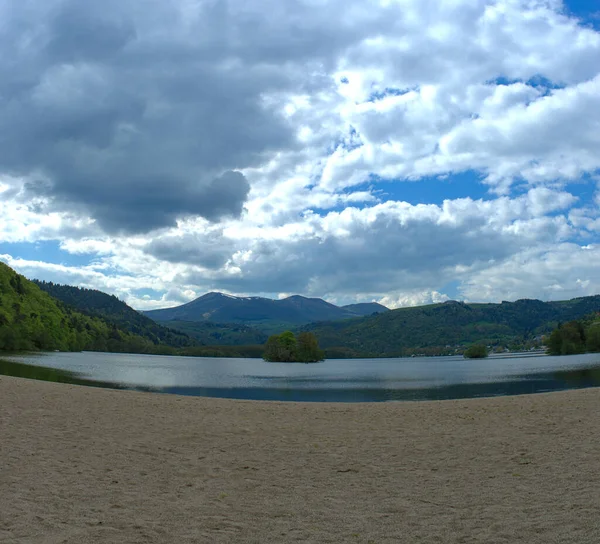 View Lake Chambon Sancy Range Auvergne Puy Dome — Stock Fotó