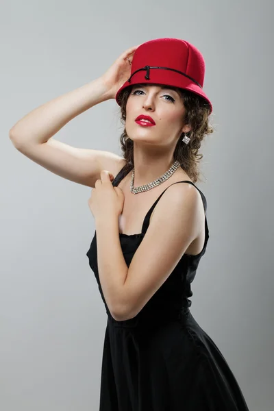 Mujer en sombrero retro retrato — Foto de Stock