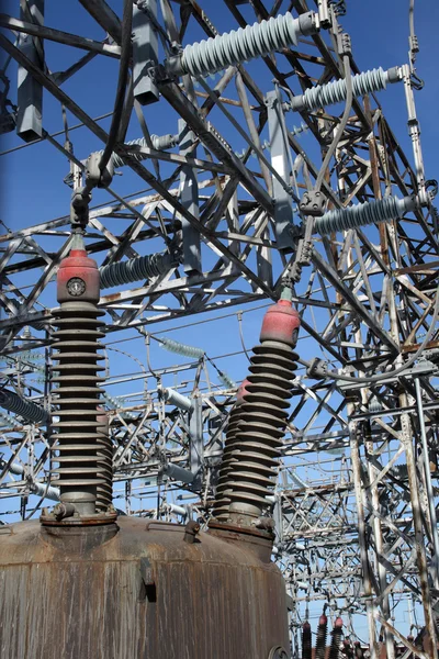 Vysoké napětí elektrárny — Stock fotografie