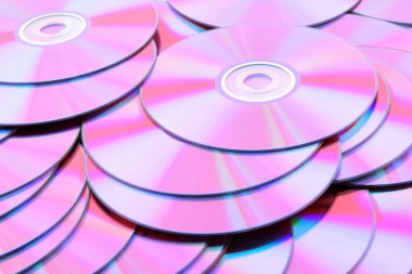 birçok mor DVD'ler veya CD'ler