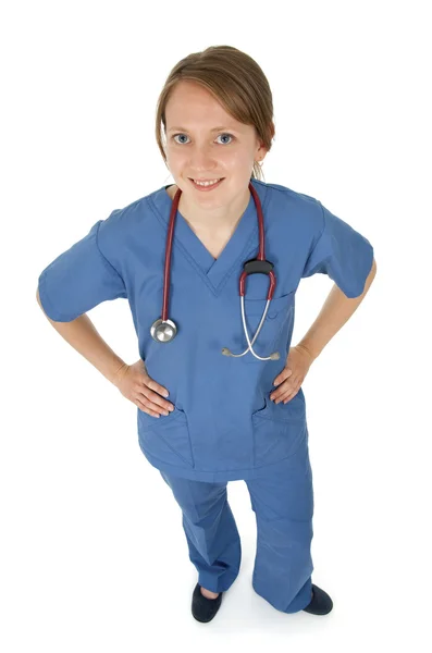 Улыбающаяся молодая медсестра — стоковое фото