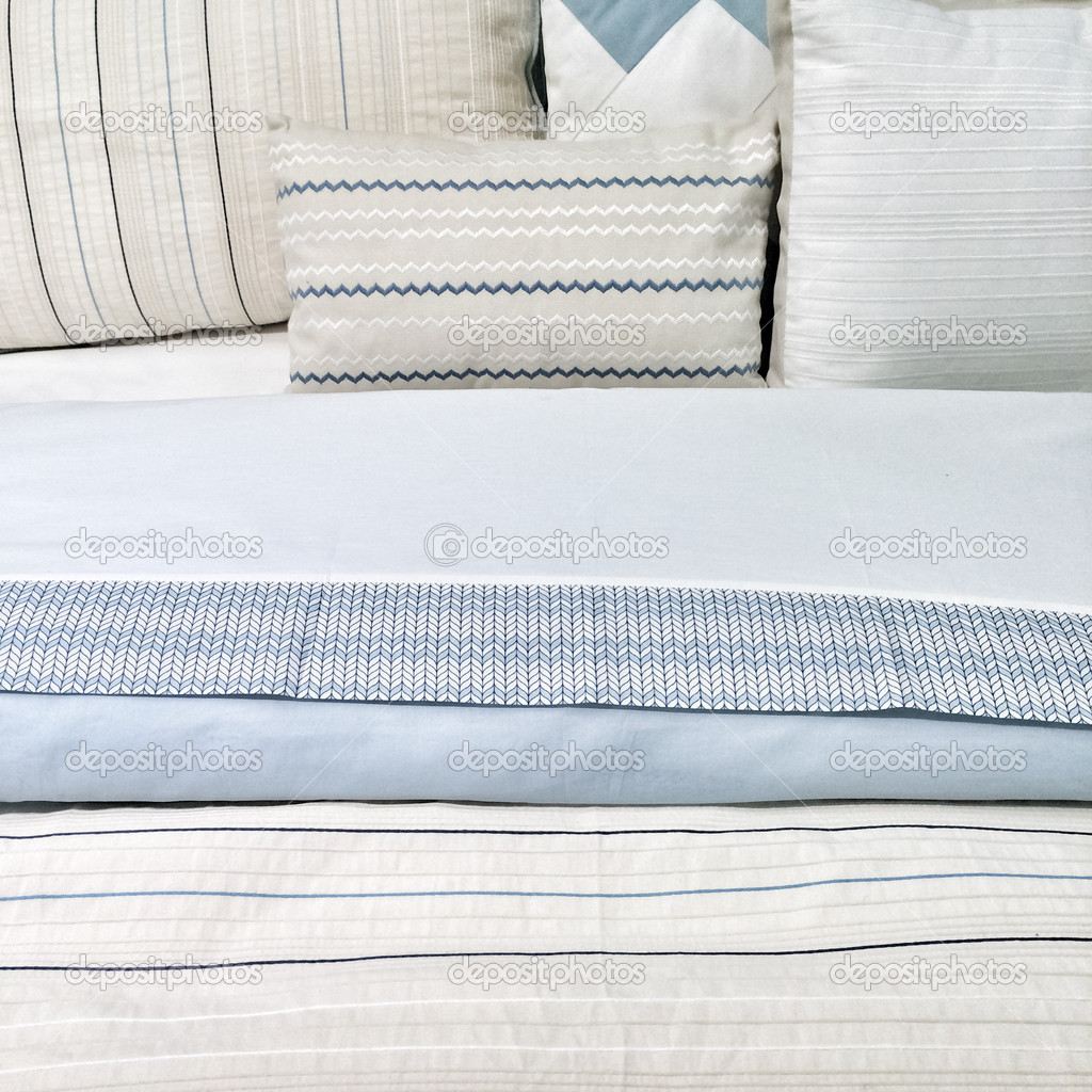 Elegant blue bed linen