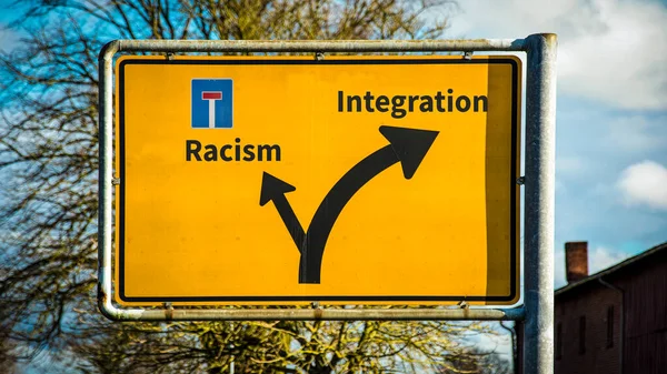 Señal Callejera Camino Hacia Integración Racismo —  Fotos de Stock