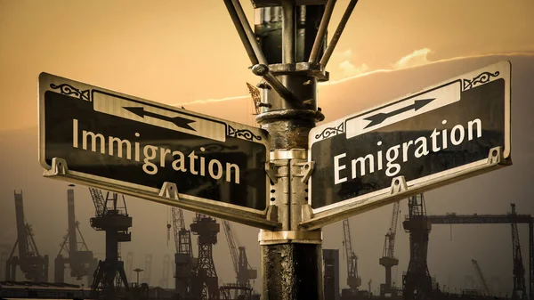 Ulice Podepsání Směru Emigraci Přistěhovalectví — Stock fotografie