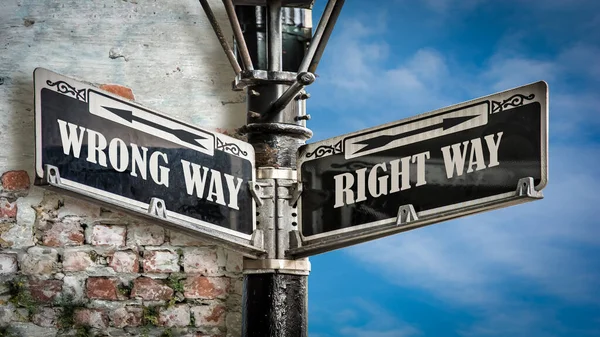 Sokak Işareti doğru yol karşı yanlış yol