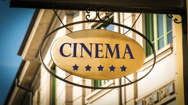 Utca Jel Irány Cinema — Stock Fotó