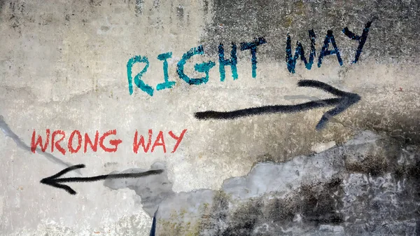 Sokak Işareti doğru yol karşı yanlış yol