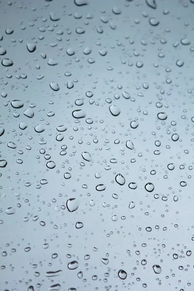 Camdaki su damlacıkları