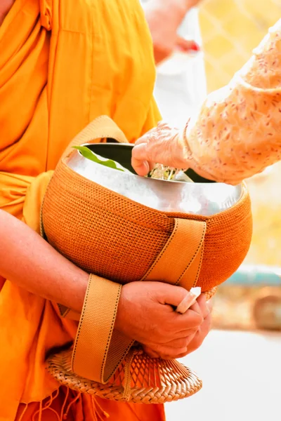 The merit to the monks — Stock Photo, Image