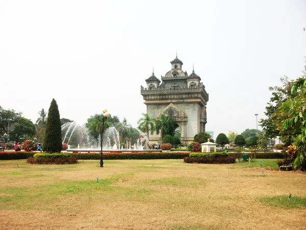 Arcul triumfal din Laos — Fotografie, imagine de stoc