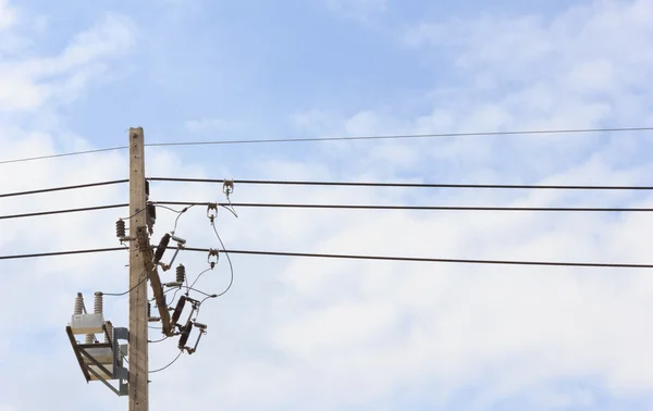 elektrik direğinden