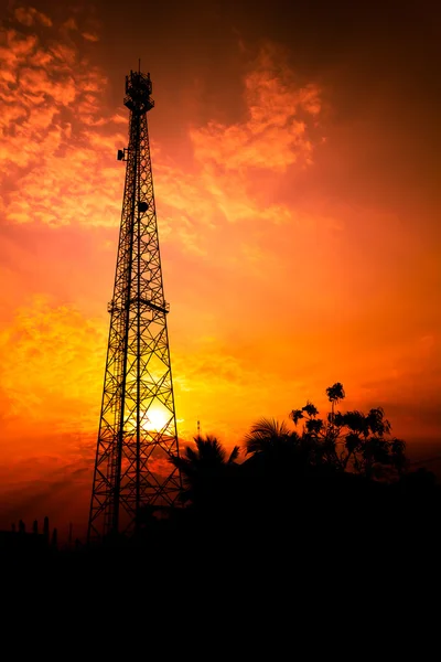 turuncu gökyüzü ile Resepsiyon anten