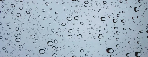 Gotas de água em vidro — Fotografia de Stock