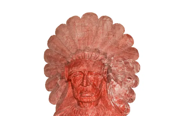 Statuia Iroquoian pe fundal alb . — Fotografie, imagine de stoc