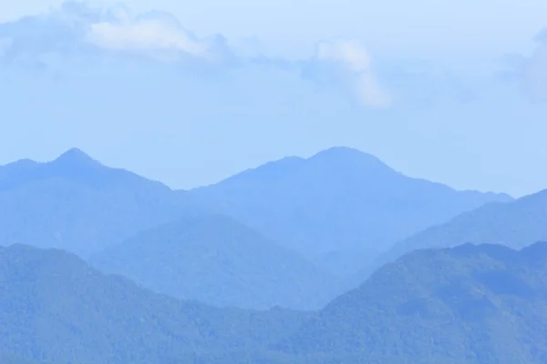 Indah gunung dan langit biru — Stok Foto