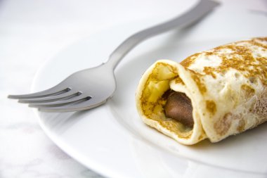 krep ve yemek çatalı