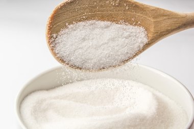 şeker dolu kase