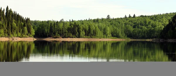 Lago tranquilo — Foto de Stock