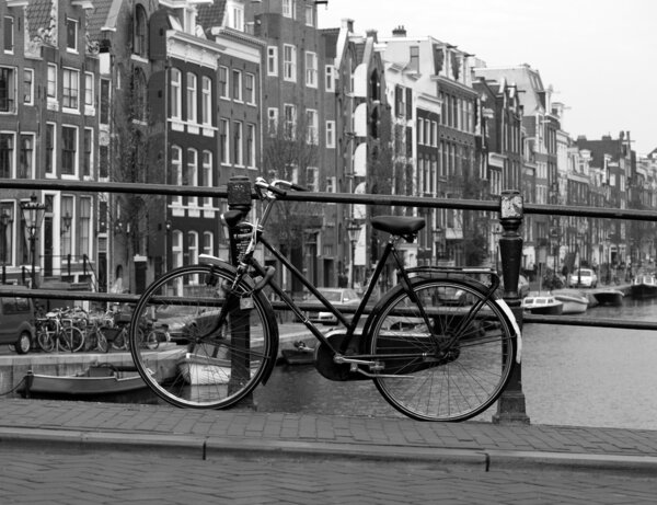 Чёрно-белый Амстердам
