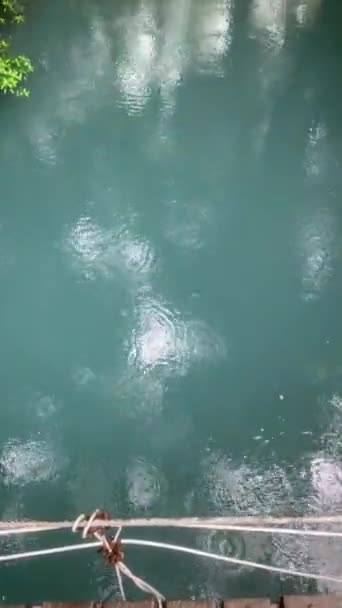 Błękitna Rzeka Pobliżu Rio Celeste Kostaryka Siarka Wodzie Tworzy Piękny — Wideo stockowe