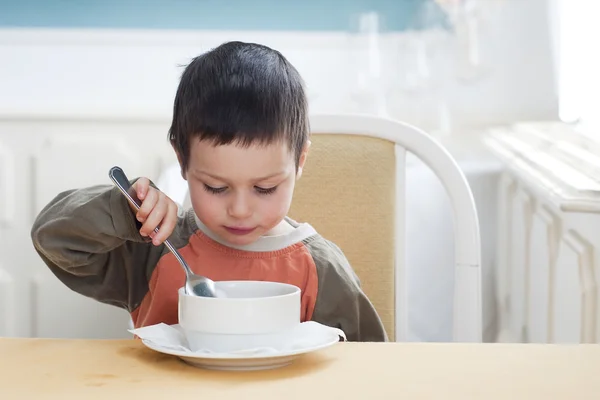 Child eating — Stock Photo, Image