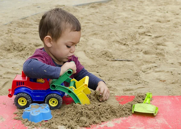 Kind spelen — Stockfoto