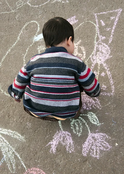 Gyermek rajz krétával — Stock Fotó