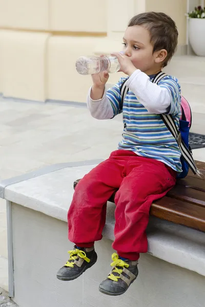 Child drinking water — Stock Photo, Image