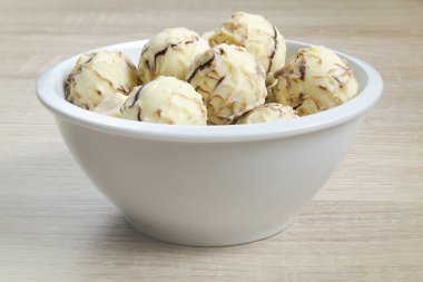 Beyaz chocolade yer mantarı