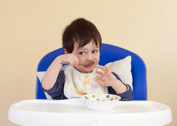 Comer criança — Fotografia de Stock