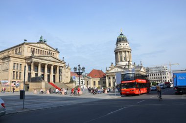 Berlin 'de gündüz jandarma meydanı
