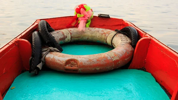 Assistência em Saúde Mental e Psicologia Representada por um Barco . — Fotografia de Stock