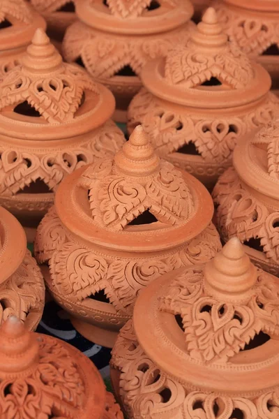 Thai Traditional Clay Pottery in Koh Kret Island, Thailand. — Stock Photo, Image