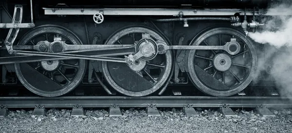 Ocelová kola — Stock fotografie