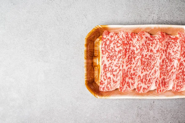 Преміум Rare Slices Sirloin Wagyu Яловичина Високомармуровою Текстурою Харчовому Таці — стокове фото