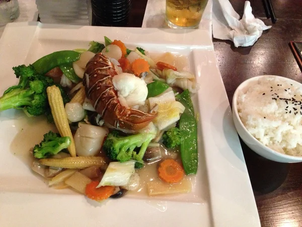 Ázsiai étterem vacsora. — Stock Fotó