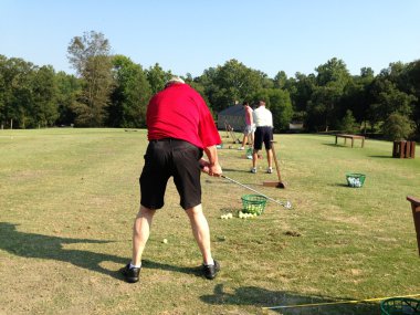 Golf dersi, pratik golf.