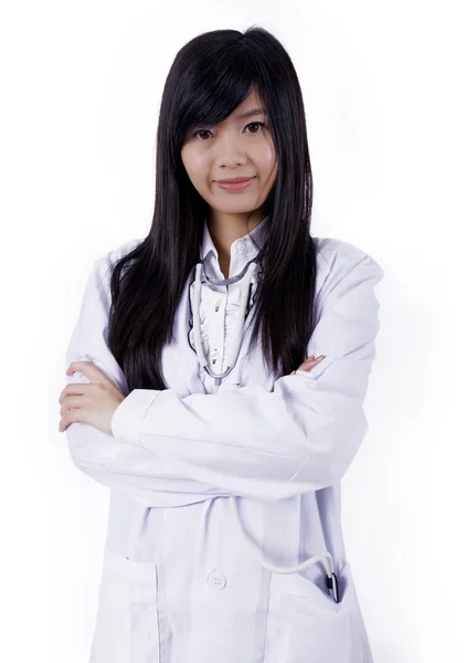 Wanita dokter Asia, potret closeup pada backgroun putih — Stok Foto