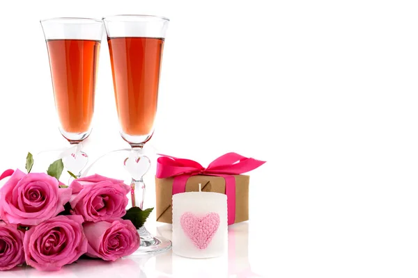 Concepto Del Día San Valentín Dos Copas Vino Rosas Rosadas Fotos de stock libres de derechos