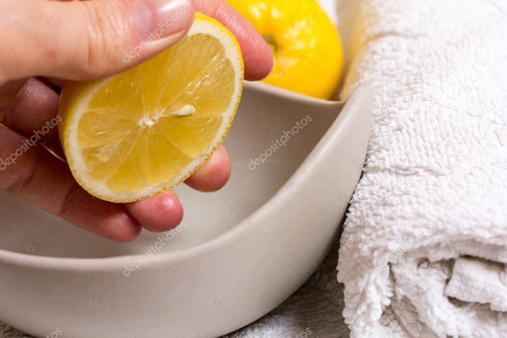 Pressed lemon in wellness